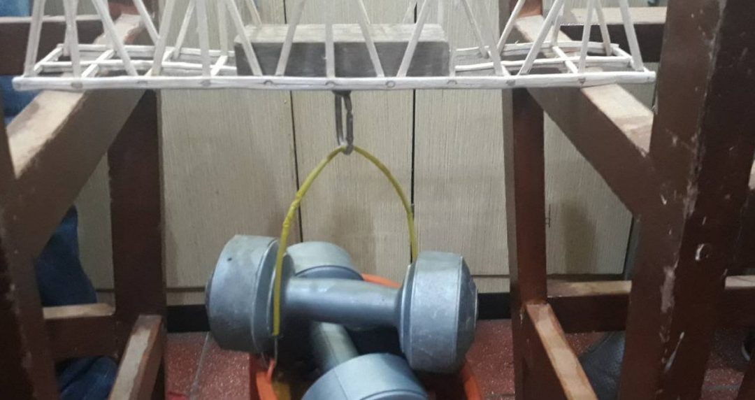 Asah Kemampuan Mahasiswa Melalui Inovasi Jembatan Kayu Balsa